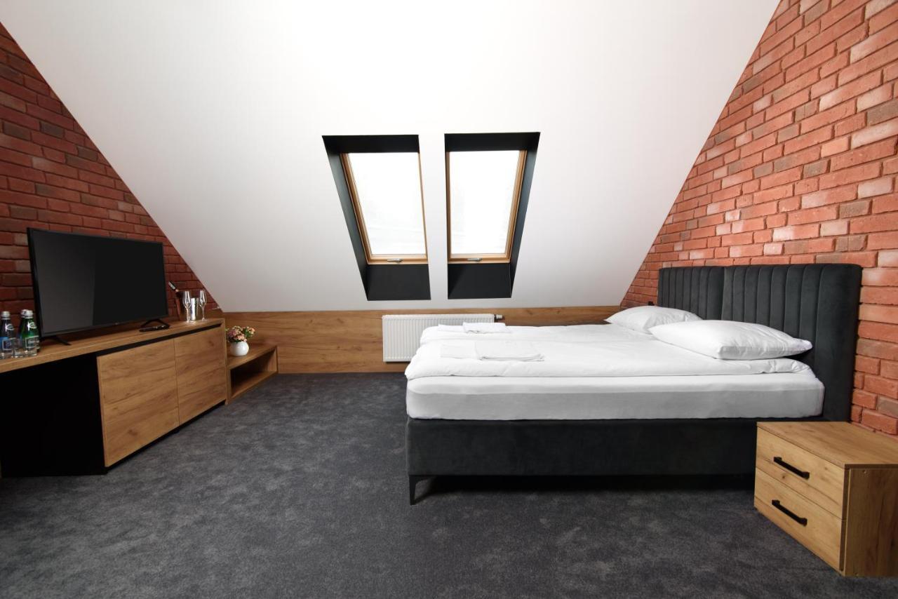 Bed and Breakfast Ostoja Garden Brody  Exterior foto